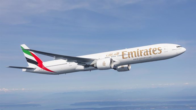 Archivo - Avión de Emirates