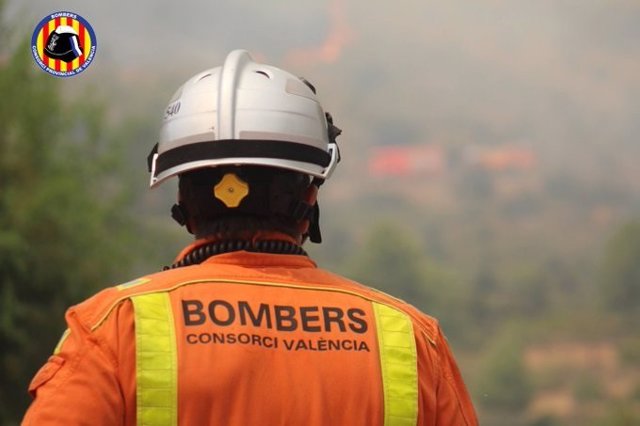 Imagen de un bombero del Consorcio Provincial de Bomberos de Valencia.