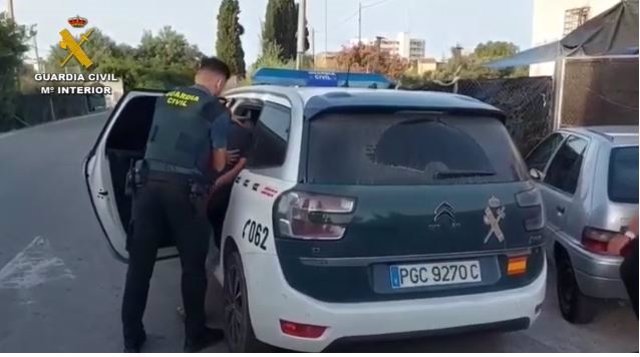 Cae un grupo criminal que extorsionaba a propietarios de casas vacacionales después de ocuparlas en La Vila Joiosa