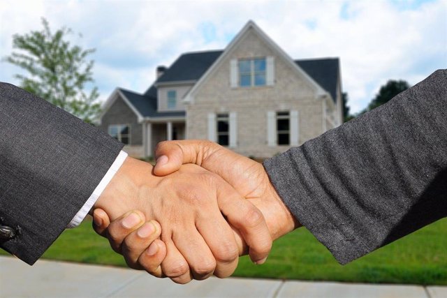 Archivo - Compra venta pisos zaragoza