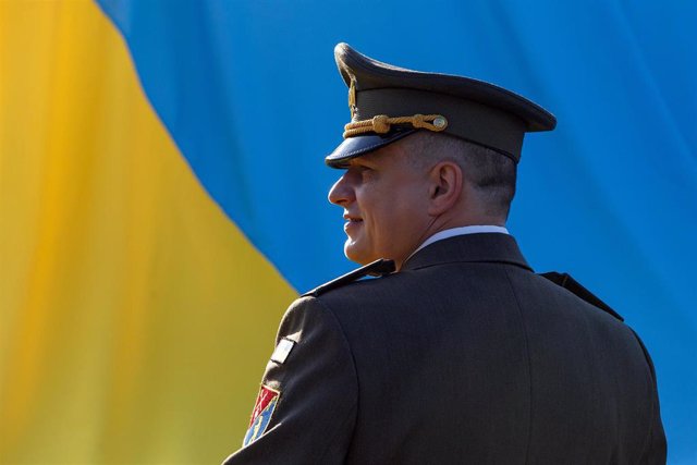Un soldado de las Fuerzas Armadas de Ucrania