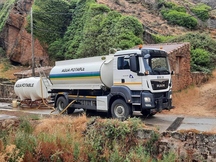 Reparto en La Alameda.
