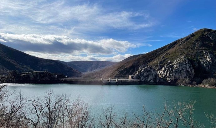 Archivo - Uno de los embalses de la Cuenca del Duero, que suman 163,7 hm3 más en la última semana.