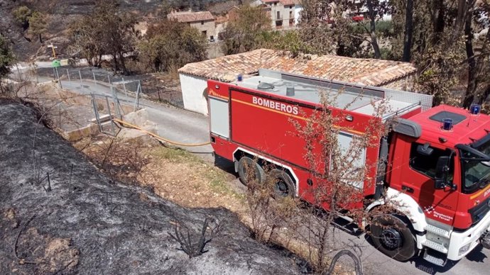 Los bomberos de la Diputación de Teruel están suministrando agua de boca