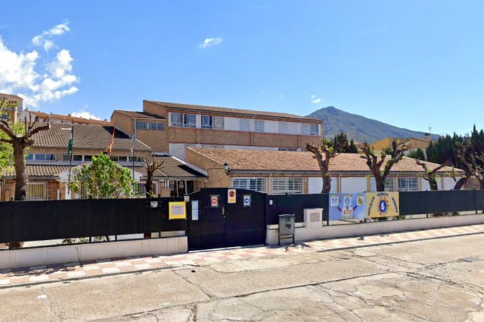 Escuela Media Luna de Pinos Puente