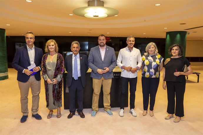 El Presidente De Cantabria, Miguel Ángel Revilla, Y El Vicepresidente, Pablo Zuloaga, Asisten Al Concierto De La Orquesta Sinfónica Del Principado De Asturias Junto Al Presidente De Dicha Comunidad, Adrián Barbón