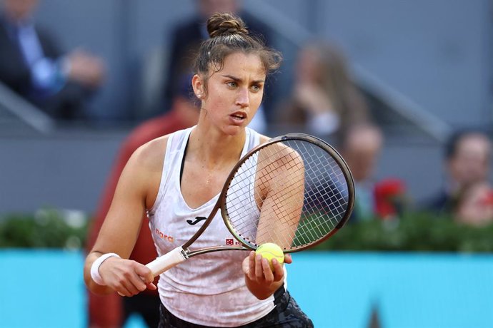 Archivo - Sara Sorribes of Spain in action against Jessica Pegula of United States during the Mutua Madrid Open 2022 celebrated at La Caja Magica on May 04, 2022, in Madrid, Spain.