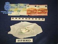 Un policía fuera de servicio intercepta a un hombre con drogas en un bar de Logroño