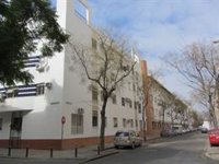 La Junta destina cerca de 300.000 euros para la instalación de ascensores en VPO de alquiler en los Bermejales