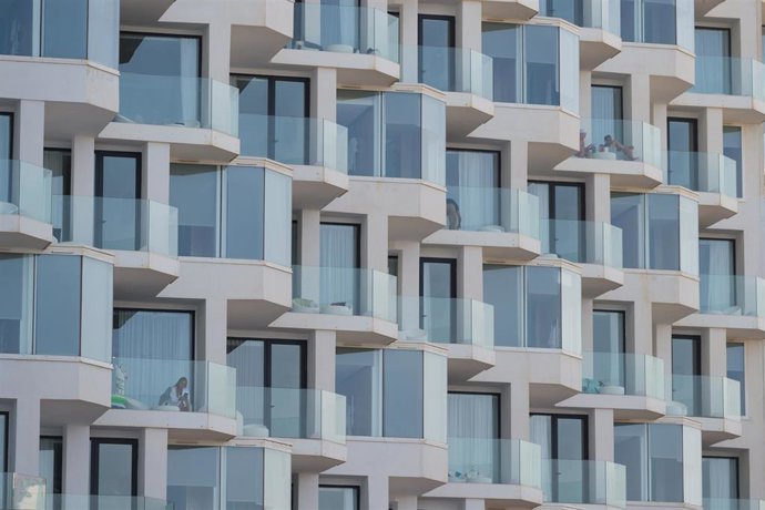 Hotel a pie de la Playa d'en Bossa. 