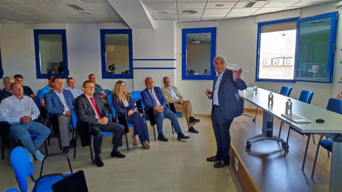 Visita de Gerardo Dueñas a Agropal.