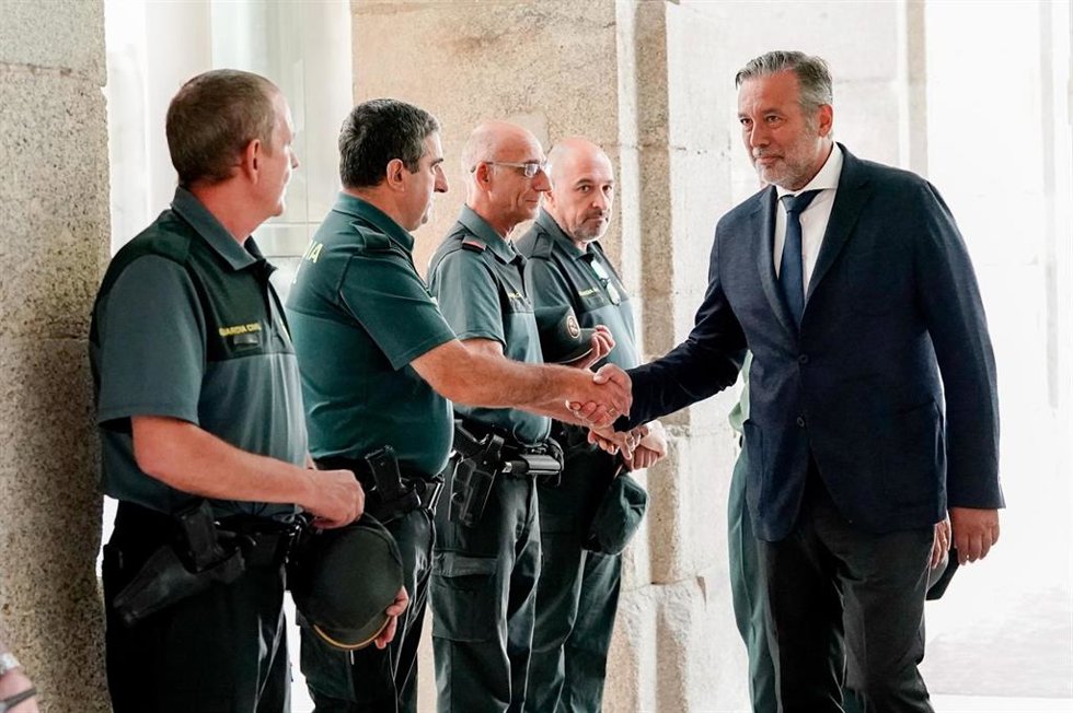 Enrique López preside la reunión sobre la renovación del Convenio de vigilancia y protección de instalaciones de la Administración madrileña con la Guardia Civil