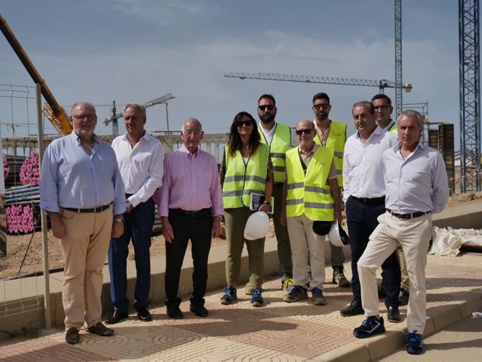 Visita a las obras del centro hospitalario de Roquetas de Mar (Almería).