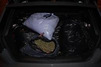 Detenido en Llers (Girona) por presuntamente transportar 19,4 kilos de marihuana