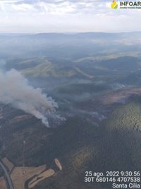 El Gobierno de Aragón da por estabilizado el incendio forestal de Oliete (Teruel)