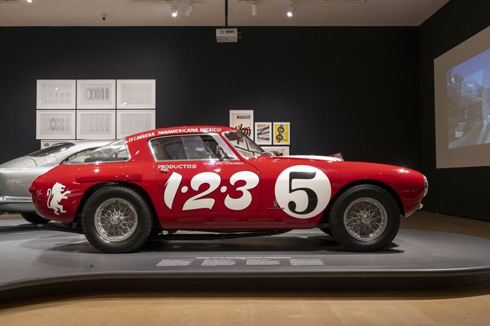 Nuevo Ferrari en la exposición del Museo Guggenheim Bilbao