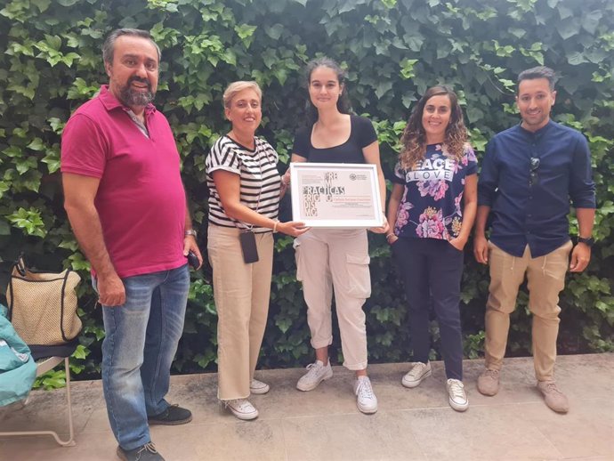 Carlota Soriano, becaria de diario 'La Rioja', se alza con el IV premio de prácticas de la Asociación de la Prensa
