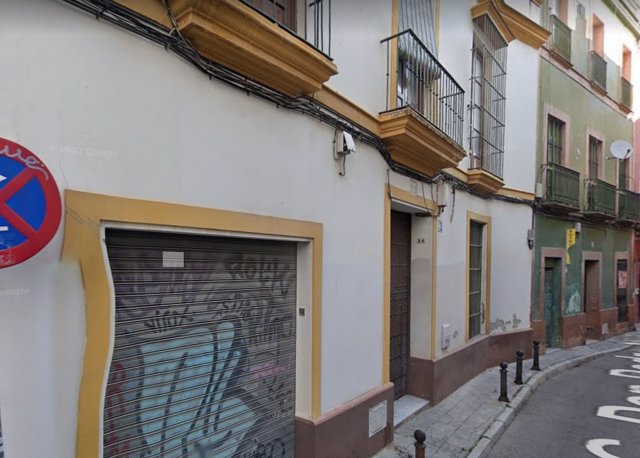 Imagen de la calle Don Pedro Niño, donde el Ayuntamiento de Sevilla ha dado licencia para abrir un hotel en una antigua casa patio.