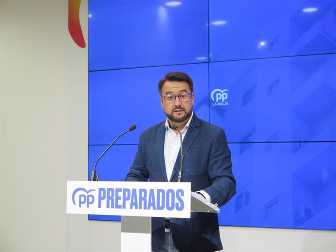 El diputado nacional del PP en La Rioja, Javier Merino, en comparecencia de prensa