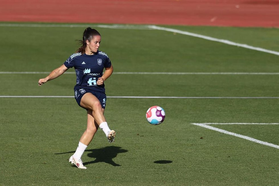 Archivo - Nerea Eizagirre durante un entrenamiento de la selección española en Las Rozas