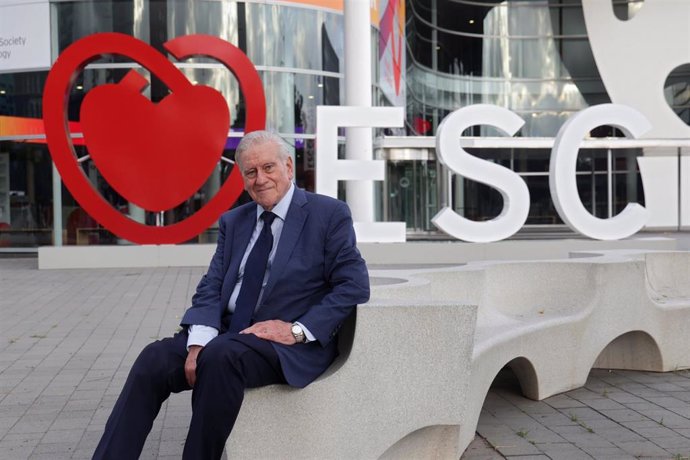 Valentín Fuster, director General del CNIC, director del Mount Sinai Heart y director médico del Hospital Monte Sinaí (Estados Unidos), en el Congreso Europeo de Cardiología (ESC 2022), que se celebra en Barcelona (España), a 26 de agosto de 2022.