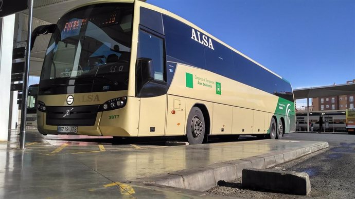 Autobús en la Estación Intermodal de Almería.