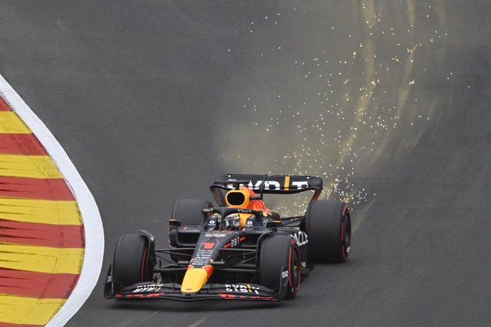 26 August 2022, Belgium, Spa: Dutch F1 driver Max Verstappen of Red Bull Racing in action during the first practice session of the Grand Prix of Belgium Formula One race at the Circuit de Spa-Francorchamps. Photo: Dirk Waem/BELGA/dpa