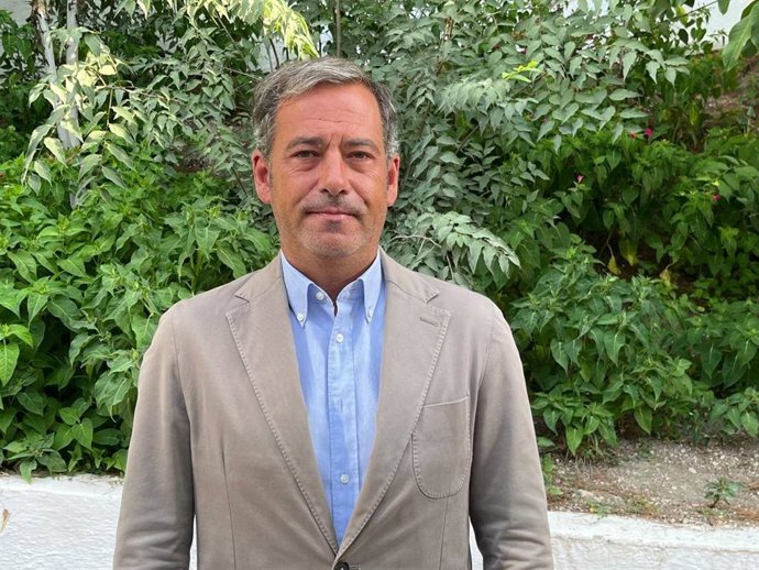 José M González recalca la "necesidad de reducir la dependencia del gas" ante el precio de la luz y la guerra .