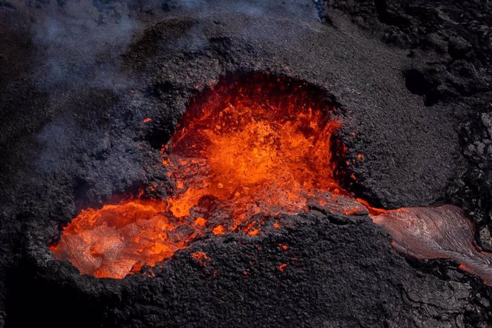 Erupción del volcán Reykjanes, en Islandia