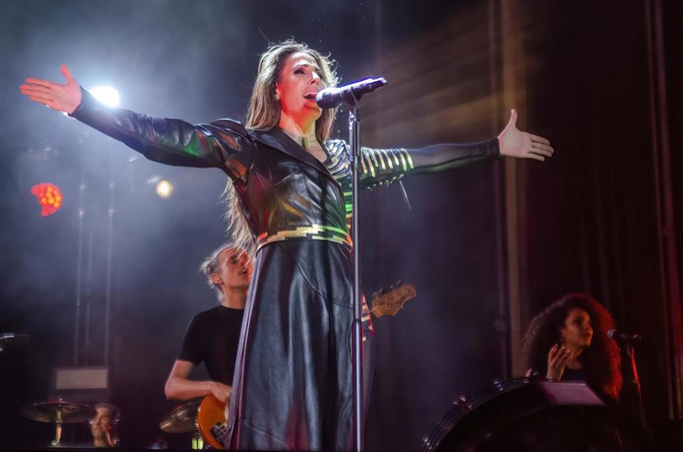 Malú, en concierto en Almería con su gira 'Mil Batallas'