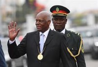 Angola comienza los homenajes públicos para despedir al expresidente Dos Santos