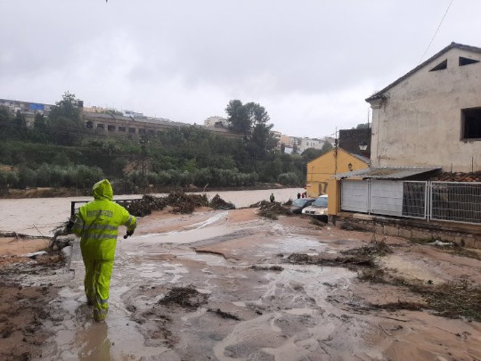 Emergencias recuerda los procedimientos de actuación ante lluvias intensas en su campaña de prevención de inundaciones