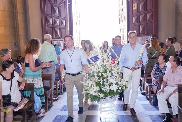 Ofrenda floral de la Diputación de Almería a la Virgen del Mar