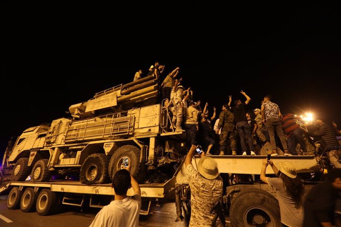 Archivo - Imagen de archivo de un sistema de defensa aérea Pantsir de las fuerzas de Haftar destruido por las fuerzas del Gobierno de unidad en Trípoli