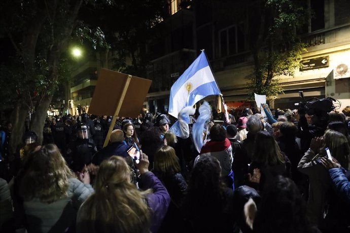 Manifestación por la vicepresidenta de Argentina, Cristina Fernández Kirchner, en Buenos Aires