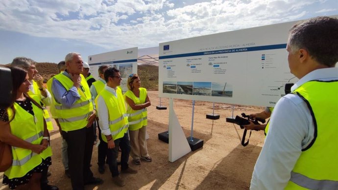 El ministro de Presidencia, Félix Bolaños, visita las obras del tramo Vera-Pulpí del AVE entre Almería y Murcia.