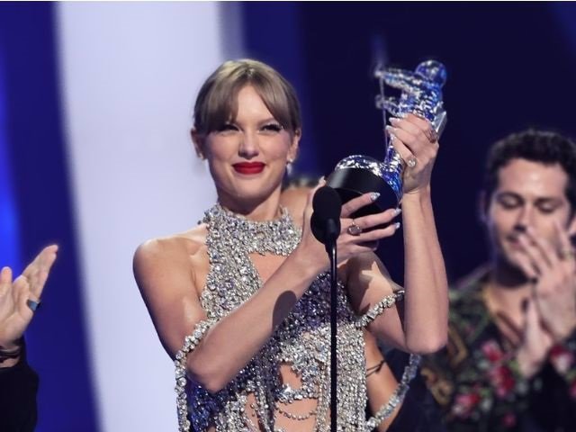 Taylor Swift en los premios MTV VMAS 2022