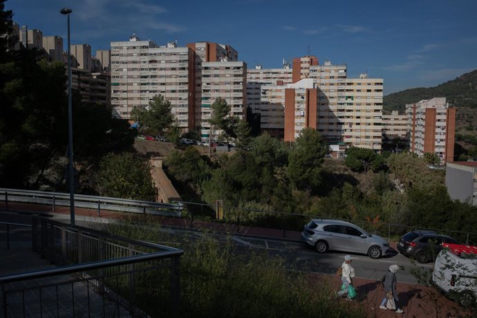 Archivo - Edificis de Ciutat Meridiana, Barcelona