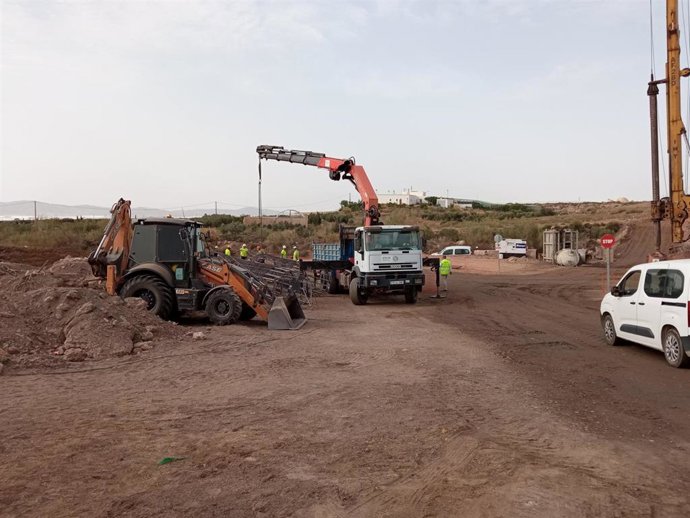 Archivo - Obras del Corredor Mediterráneo del AVE entre Almería y Murcia en el tramo Los Arejos-Níjar.