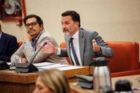 Bal acusa al Gobierno de estar con los que promueven actos como el 'Ospa Eguna' y defiende la protesta de Cs en Alsasua