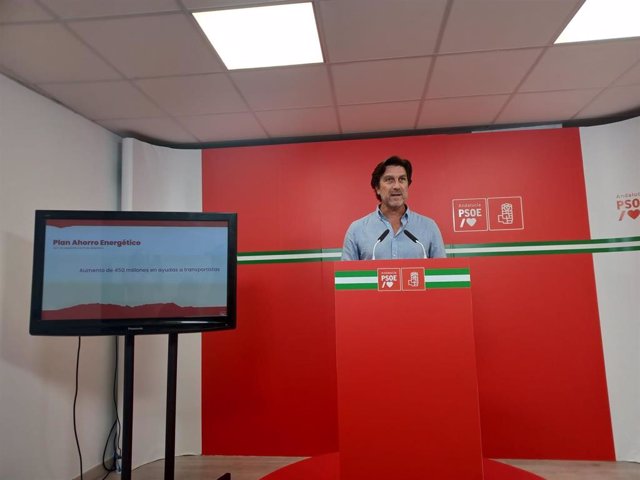 El portavoz de la Ejecutiva Provincial del PSOE de Huelva y parlamentario andaluz, Enrique Gaviño.