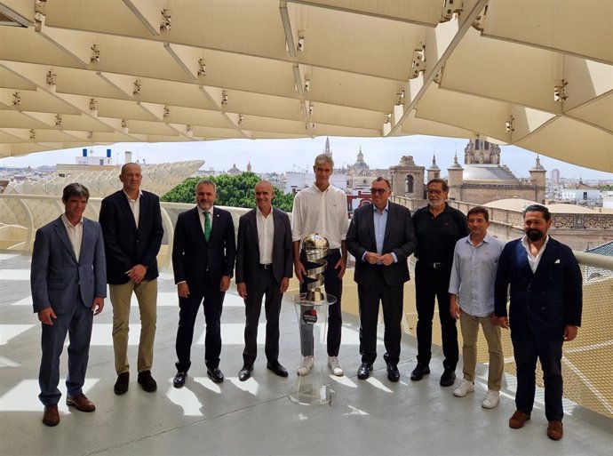 Presentación de la Supercopa Endesa Sevilla, que se celebrará en el Palacio de Deportes de San Pablo del 24 al 25 de septiembre.