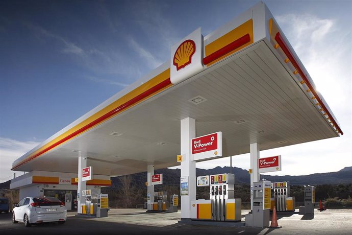 Archivo - Estación de servicio Shell