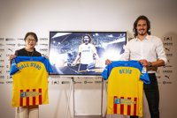 Cavani firma dos temporadas con el Valencia