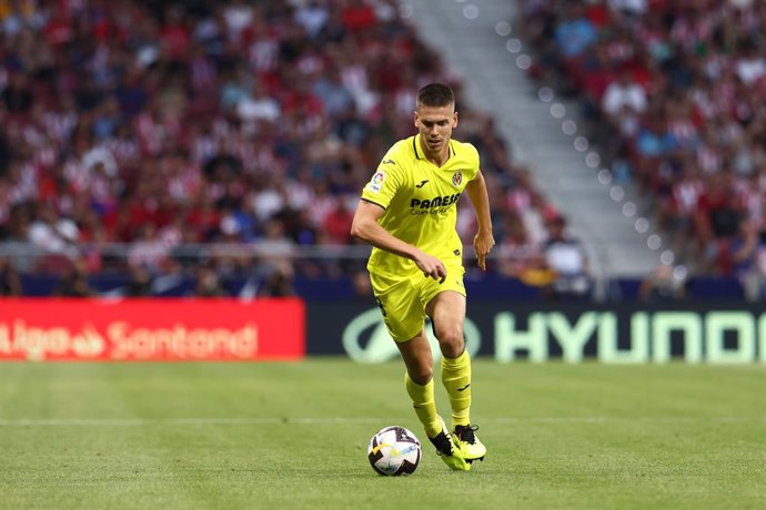 Juan Foyth of Villarreal in action during the Spanish League, La Liga Santander, football match played between Atletico de Madrid and Villarreal CF at Civitas Metropolitano stadium on August 21, 2022 in Madrid, Spain.