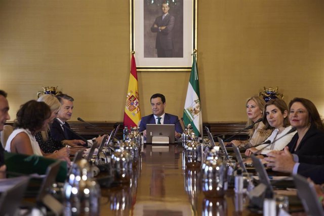 Archivo - Imagen de 26 de julio de la primera reunión del Consejo de Gobierno de la Junta de Andalucía de la XII Legislatura.