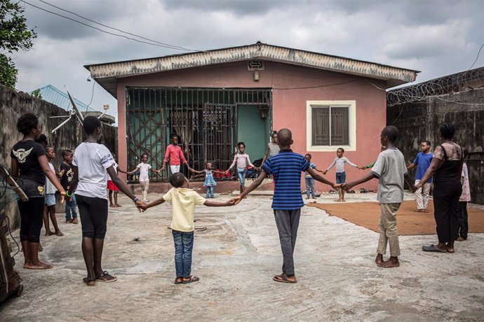 Estudiantes de una escuela de danza en Lagos, Nigeria.