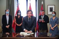 Almeida tiende la mano a la oposición para reeditar los Acuerdos de la Villa ante "un otoño e invierno duro"