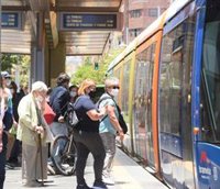 Tranvía de Tenerife recupera este jueves el horario de invierno y aumenta las frecuencias