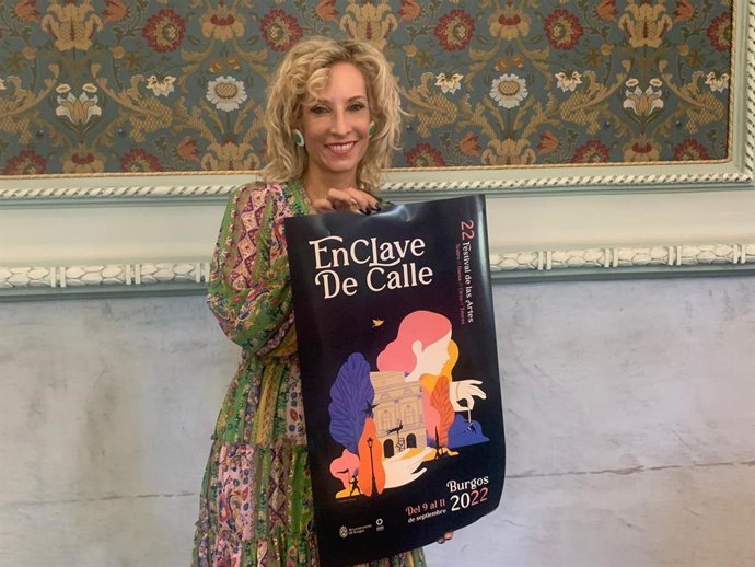 La concejal de Festejos de Burgos, Blanca Carpintero, en la presentación del Festival Enclave de Calle.